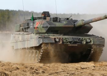 AB ülkesi, Ukrayna için 49 adet Leopard tankı satın aldı