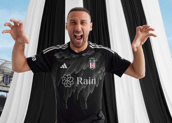 Cenk Tosun, kadroya geri dönüyor