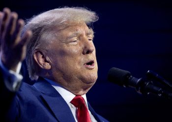 Donald Trump’tan dikkat çeken ifade: Dolar, küresel üstünlüğünü kaybediyor