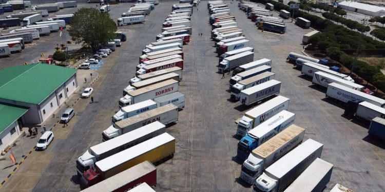 Edirne’de ‘kaçak göçmenler’ tedirgin ediyor