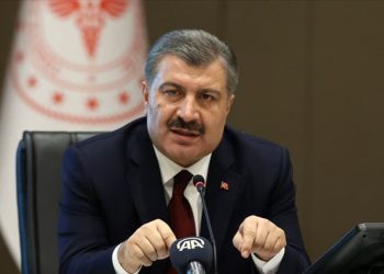 Fahrettin Koca’dan doktorlara mektup: Çalışma şartlarında ikinci Beyaz Reform dönemini başlattık