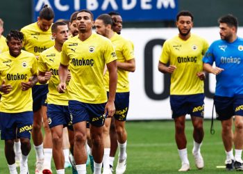 Fenerbahçe’nin Maribor maçı kamp kadrosu: Eksikler var