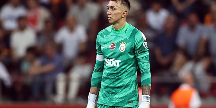 Fernando Muslera: Her zaman ileriye bakacağız