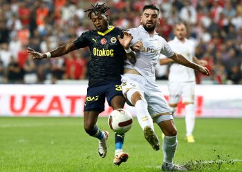 Fred: Her geçen gün takım arkadaşlarımı daha iyi tanıyorum