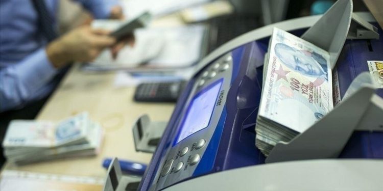 Kamu toplu sözleşmede son memur maaşı zam oranı teklifi bekleniyor