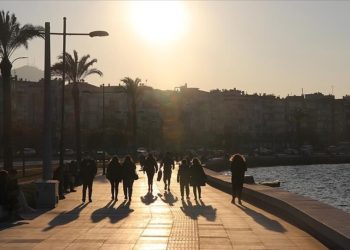 Sıcaklıklar yine kavuracak: İşte 3 büyük şehirde hava tahminleri