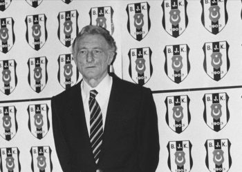 Süleyman Seba, kabri başında anıldı