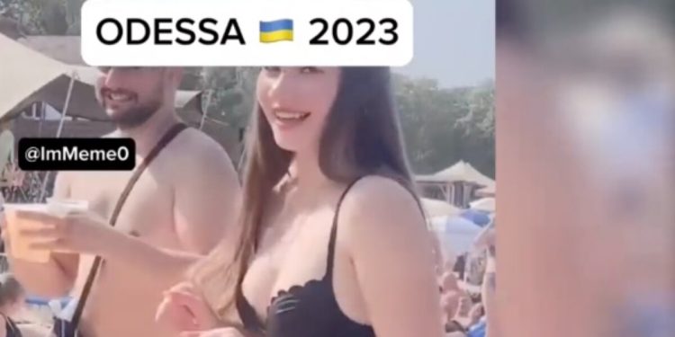 Ukrayna’dan yeni görüntüler ortaya çıktı: Odessa’dan tatil manzaraları