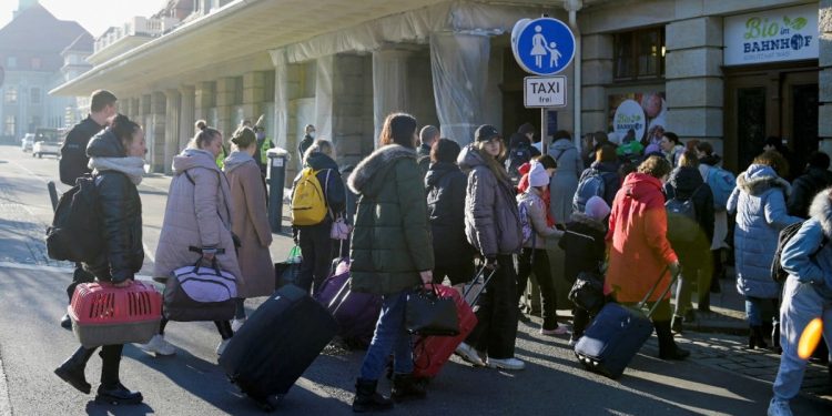 Almanya’da mülteciler için üst sınır teklifi: Hükümet reddetti