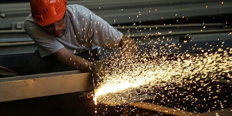 Avrupa İmar ve Kalkınma Bankası, Türkiye için büyüme tahminini yükseltti