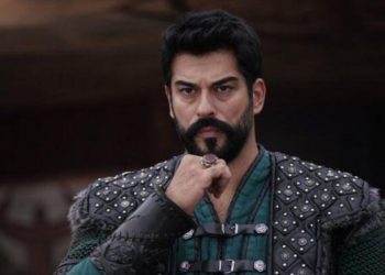 Burak Özçivit’in eski sevgilisi bakın kimmiş! Gören: “Fahriye’nin eline su bile dökemez” dedi! Olay kareler!