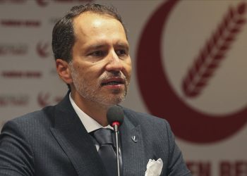 Fatih Erbakan’dan İslam dünyasına: Erbakan hocamız gibi kararlı ve cesur olun