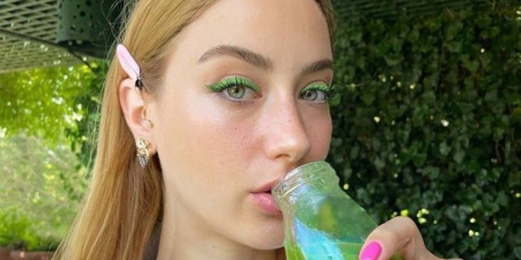 Hazal Kaya’nın dikkat çeken doğum günü paylaşımı