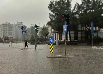 Meteoroloji’den 1 il için turuncu, 10 il için sarı kodlu uyarı
