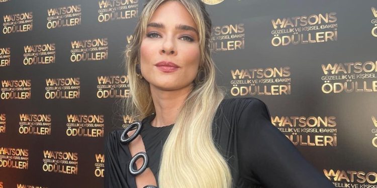 Müge Boz, eski fotoğrafını yayınladı