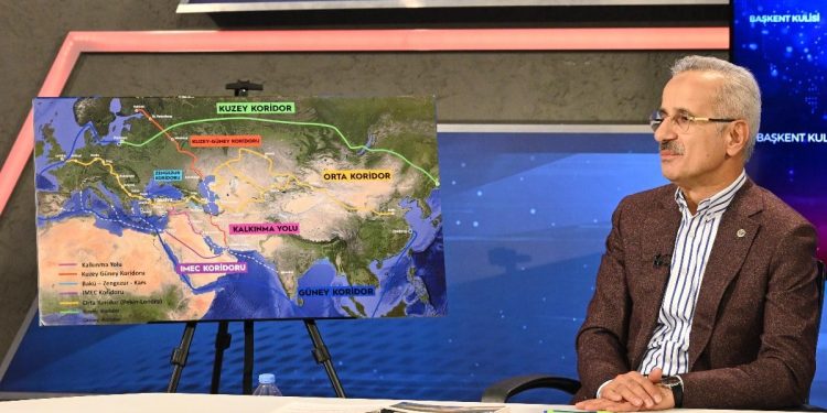 Abdulkadir Uraloğlu, AB’ye Kalkınma Koridoru’nu anlatacak