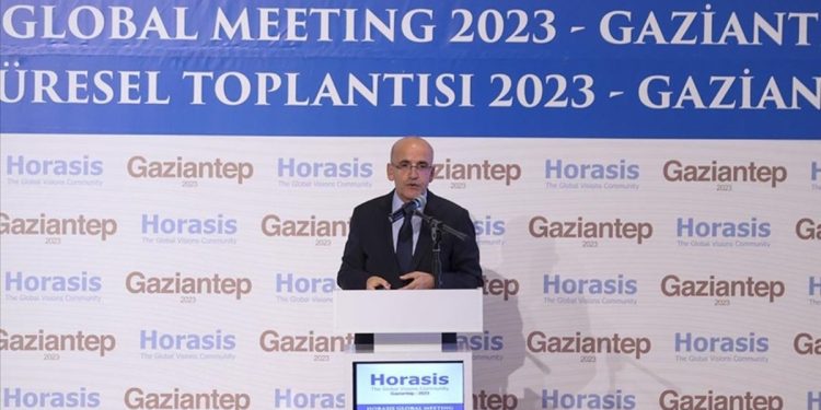 Mehmet Şimşek, Türkiye’nin yatırım planlarını anlattı