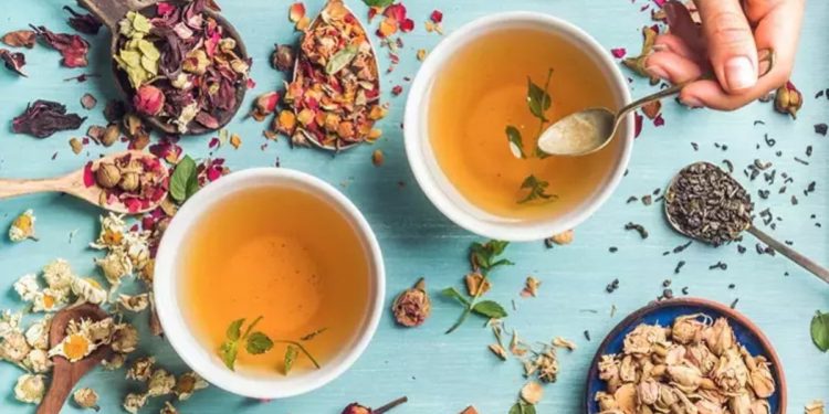 Bitki çaylarındaki gizli tehlike! Organları yavaş yavaş zehirliyor… İçenlere “Geçmiş olsun”