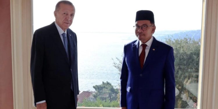 Cumhurbaşkanı Erdoğan, Malezya Başbakanı’nı kabul etti