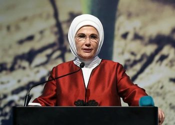 Emine Erdoğan’dan Filistinli çocuklara yardım eli: Türkiye’de koruma altına alınacaklar