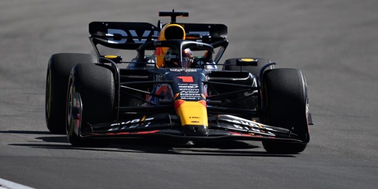 Formula 1’de ABD Grand Prix’sini Verstappen kazandı