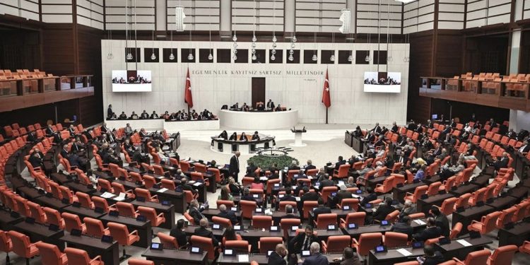 Meclis’te gündem ekonomi: 5 yıllık yol haritası görüşülecek