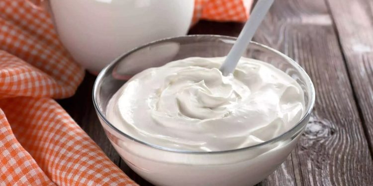 Yoğurdun sulanmasını ve ekşimesini önlüyor! Sır gibi saklanan teknik bakın neymiş… Duyan “Yuh” dedi!